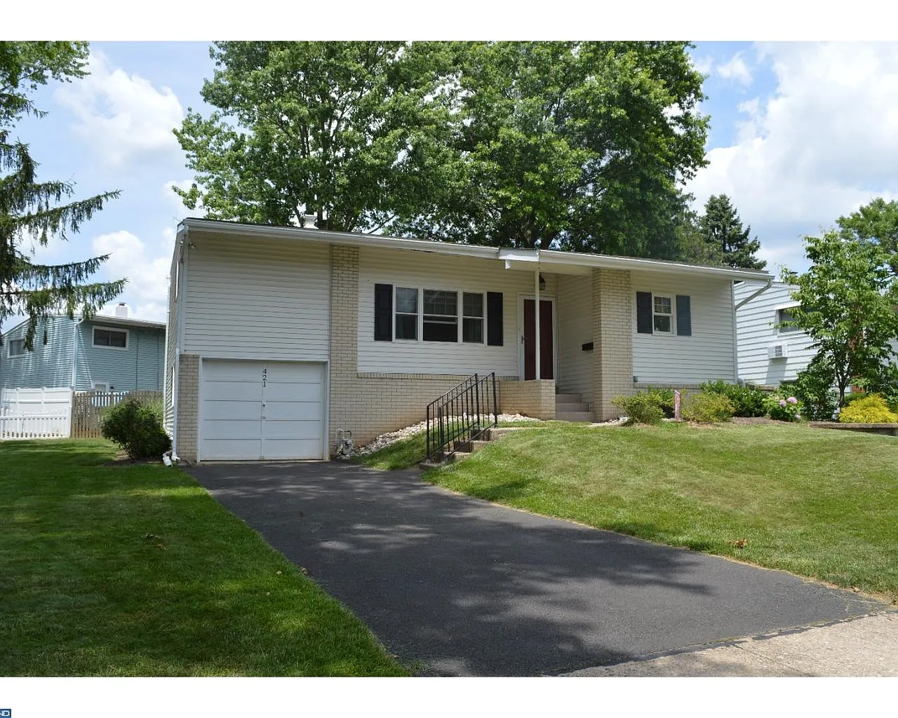 421 Haywood Rd photo 1