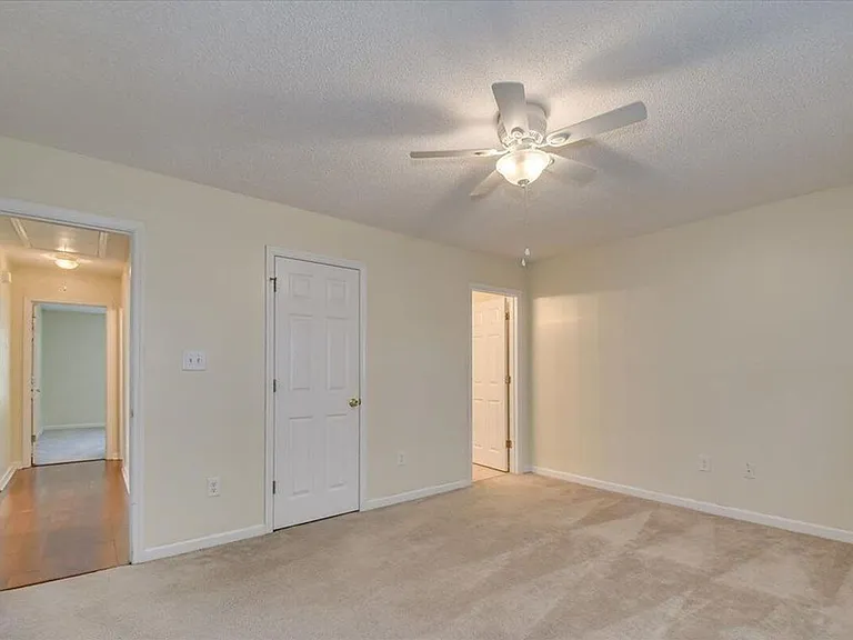 1999 Shoreline Dr — Photo 12