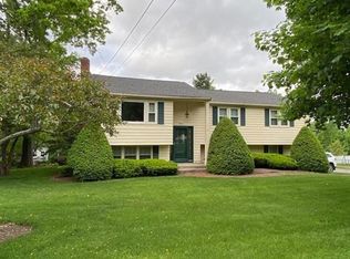 11 Atherton Rd, Foxboro, MA 02035