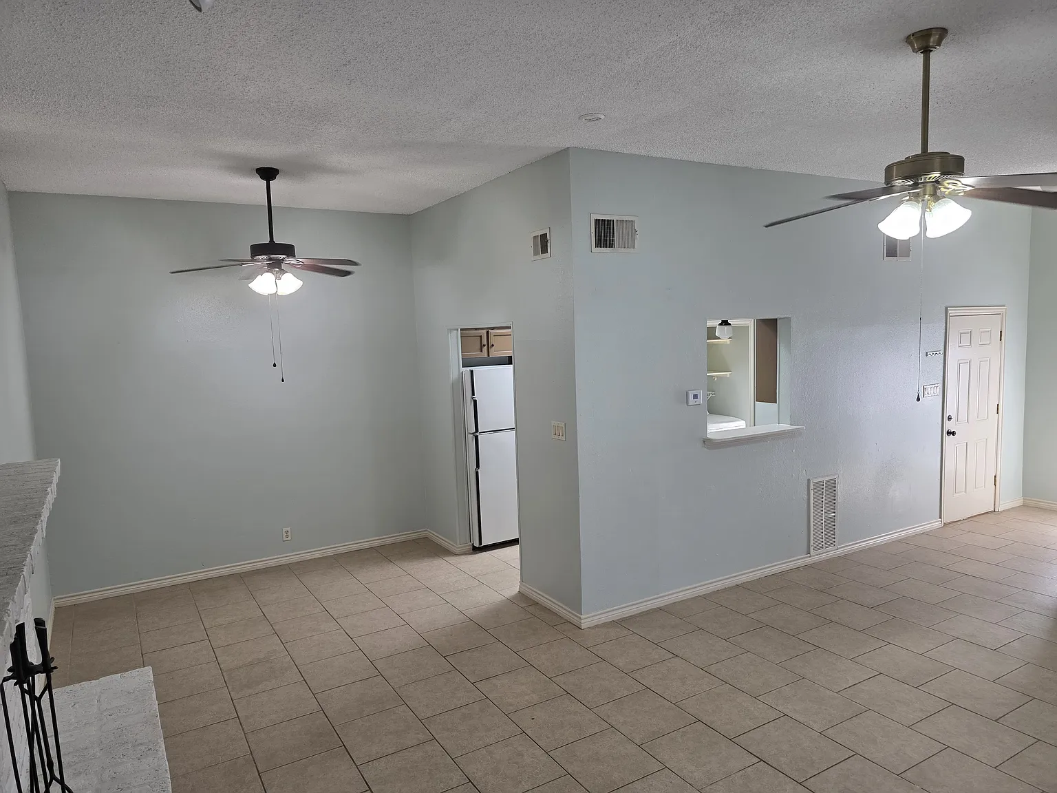 3 bed, $1,650 — Photo 3