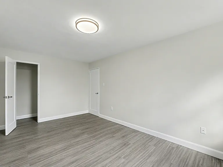76 Mary St — Photo 16