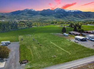 404 E White Knob St, Mackay, ID 83251