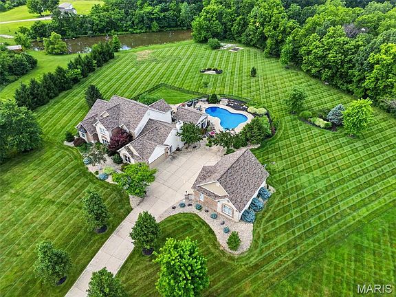 2nd image of 51 Addyston Place Ct