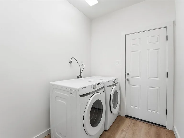 7128 Avenue K — Photo 14