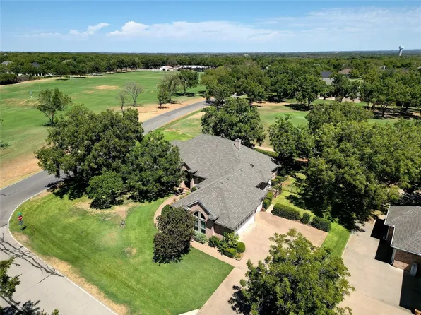 5700 Long Dr, Granbury, TX 76049