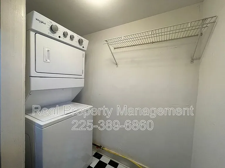 755 Arlington Ave — Photo 10