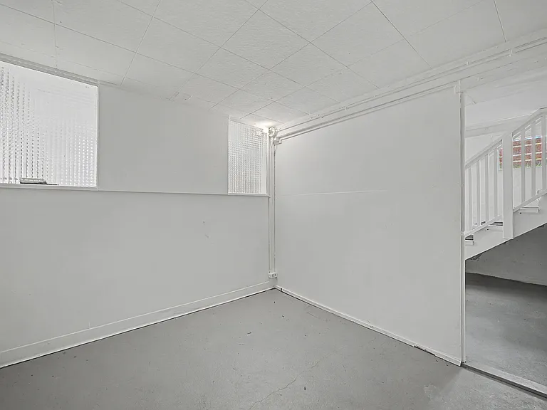 2220 SE Yamhill St — Photo 24