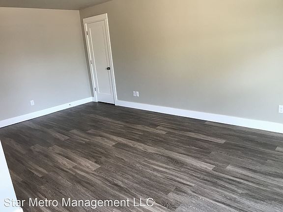 5th image of 2340 SE 50th Ave #24