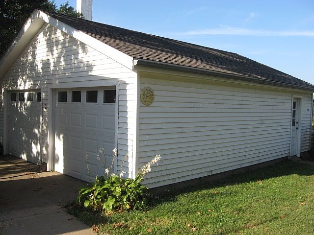 2nd image of 505 Noble Ave