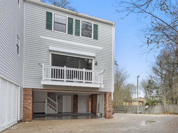 255 E Scenic Dr APT H, Pass Christian, MS 39571