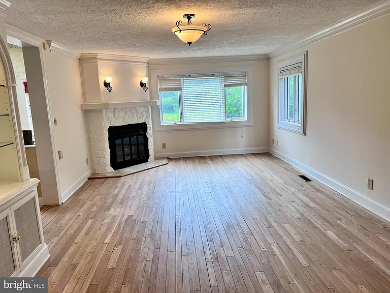 15729 Holly Grove Rd — Photo 26