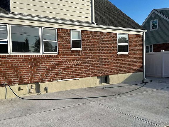 2nd image of 27 Caldwell Rd