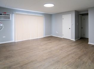 (Undisclosed Address), Lansing, IL 60438