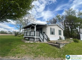 6 Ahearn Dr, Mount Bethel, PA 18343