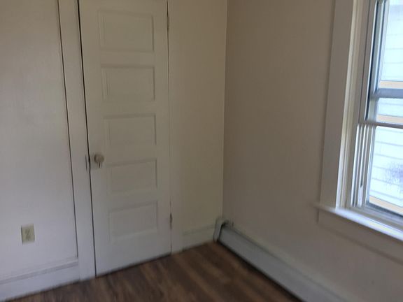 4th image of 143 Zerby Ave