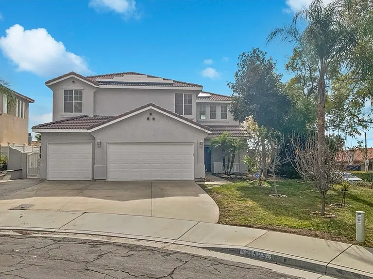21525 Del Amo St — Photo 1