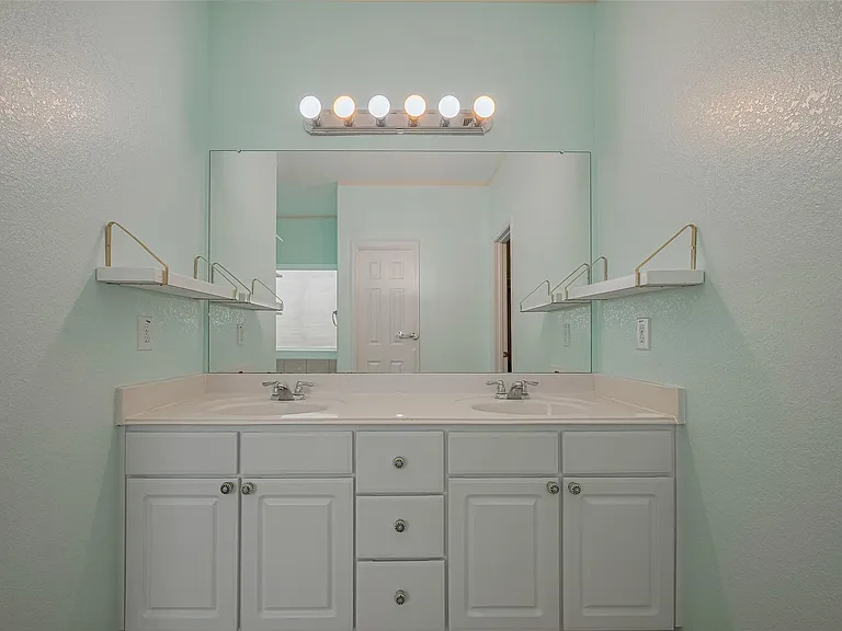 5003 Forest Moss Ct — Photo 33