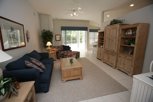 1st image of 7 Deerfield Ct
