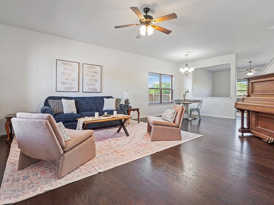 1st image of 4404 SW Fieldstone Blvd