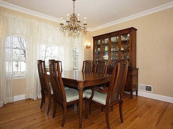 Immaculate Split Level