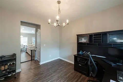 819 Ash St — Photo 15