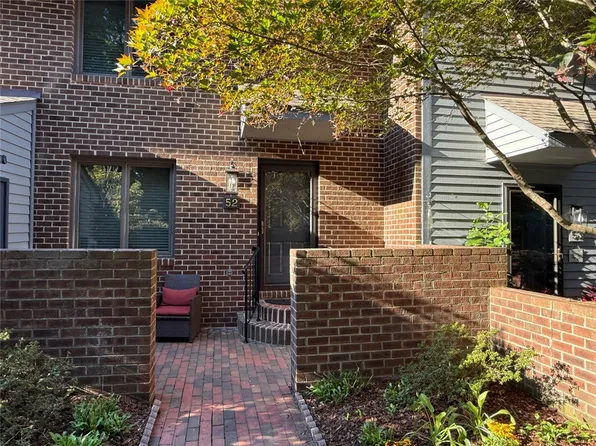 2133 S Henry St Unit 52, Williamsburg, VA 23185