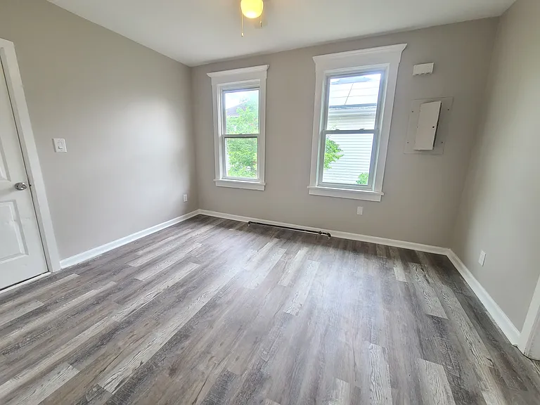 207 N Franklin Blvd #B — Photo 11