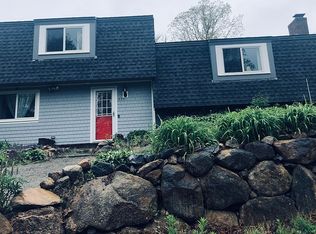 270 Algonquin Ave, Mashpee, MA 02649