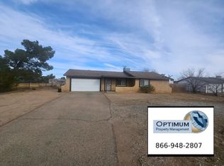 22288 Minnetonka Rd, Apple Valley, CA 92308