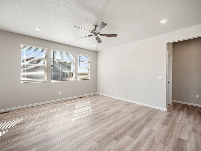 7991 Goldenray Pl — Photo 15