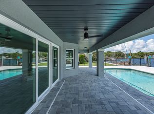 8047 Island Dr, Port Richey, FL 34668