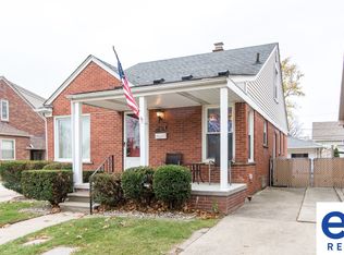 20875 W Outer Dr, Dearborn, MI 48124