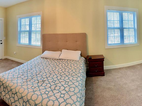3rd image of 334 Villa View Dr #334