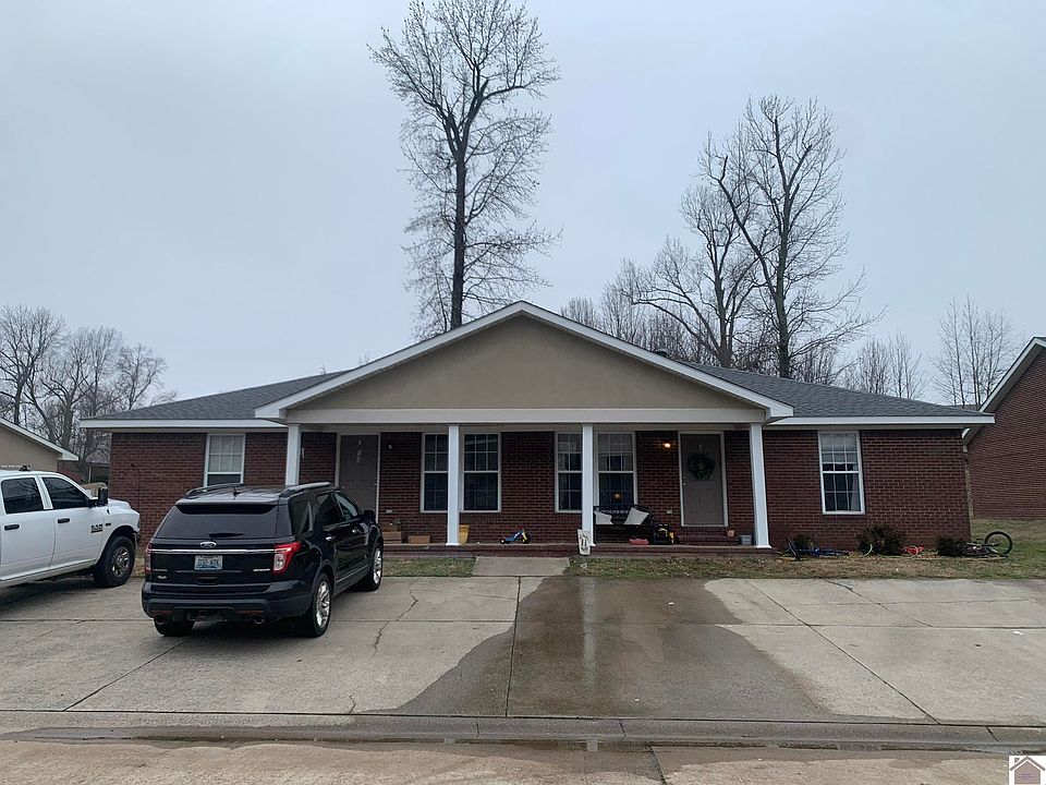 1st image of 128/140 Welch Dr