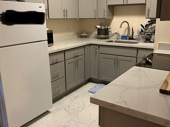 4th image of 995 Ponderosa Ave APT B