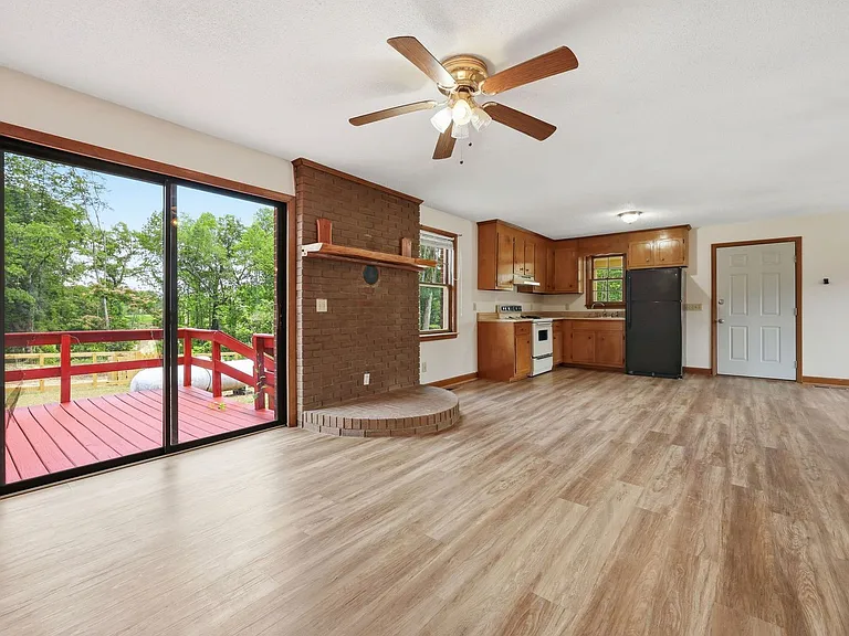 763 Tingen Rd — Photo 14