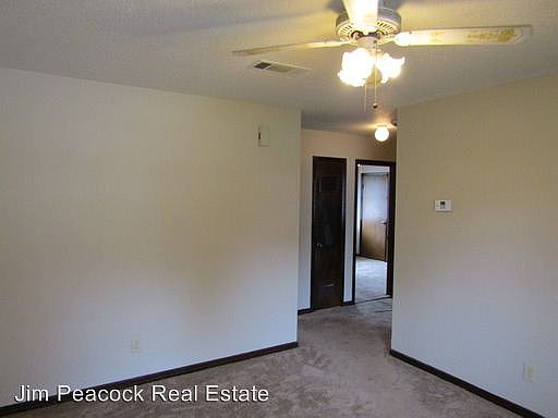 3rd image of 1204 S Bailey St