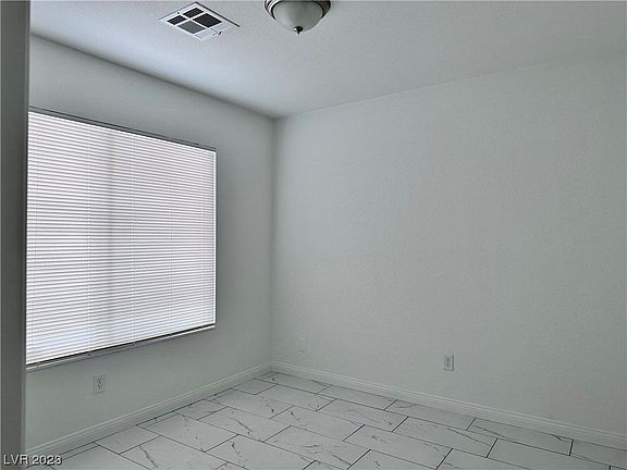 4th image of 4447 Pineaire St #4447