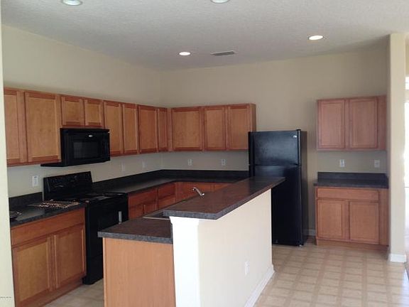 4th image of 149 Boysenberry Ln