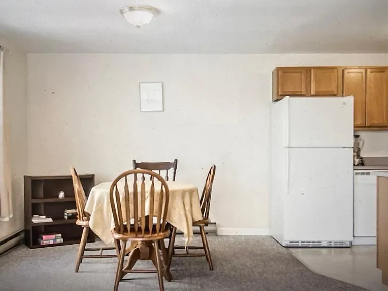 72 Oceanside Dr #2 — Photo 3