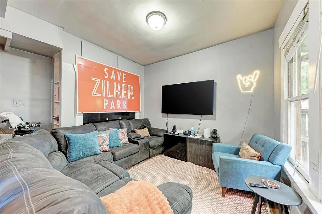 8 bed, 2904 sqft, $11,000 — Photo 3