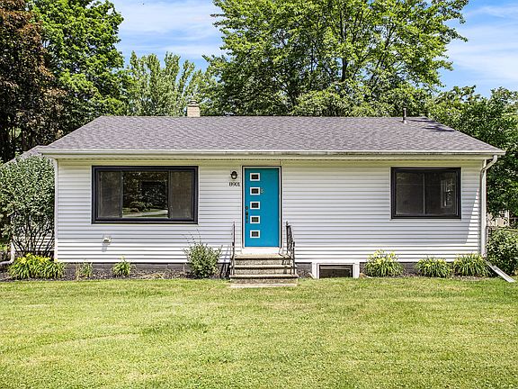 2nd image of 8901 E De Ave