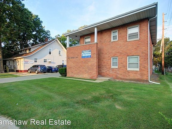 2nd image of 702 W Western Ave #17951805