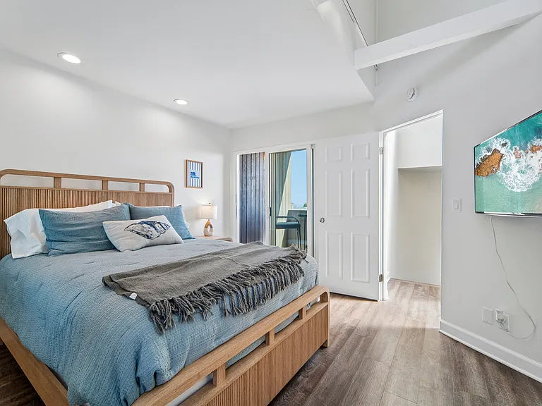 253 Fairview St #253 — Photo 88