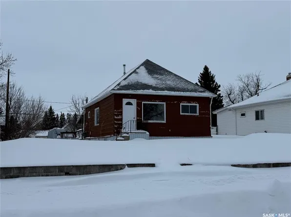 455 4th AVENUE E, Melville, SK S0A 2P0