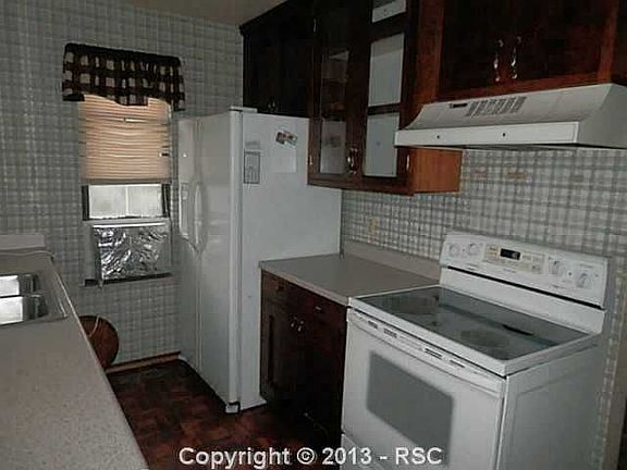 3rd image of 2345 Middleton Ct