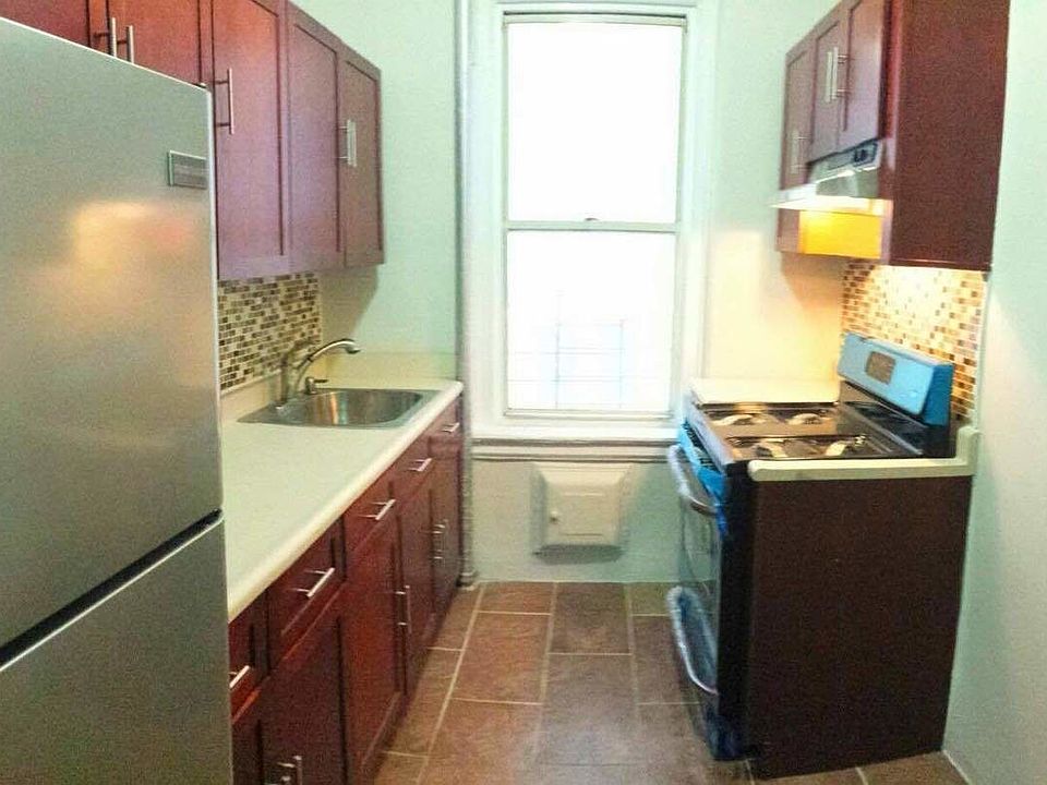 1st image of 530 E 22nd St APT 1A