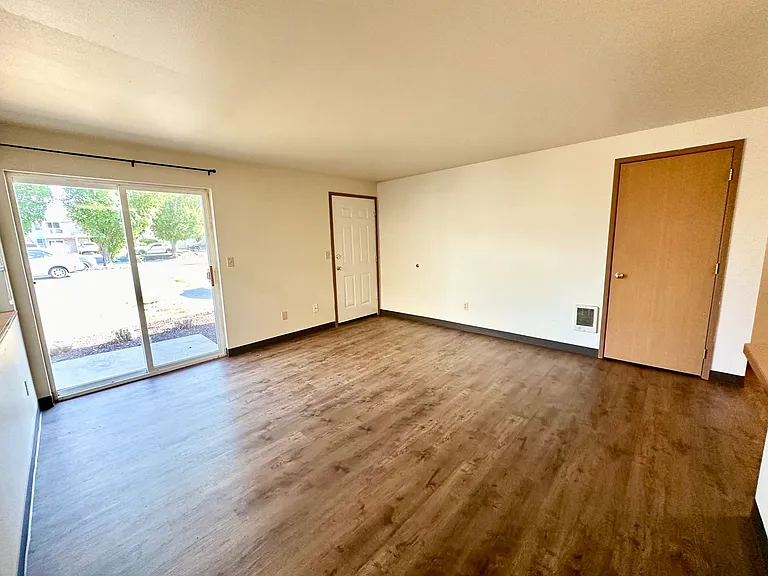 808 Juniper Ave — Photo 26