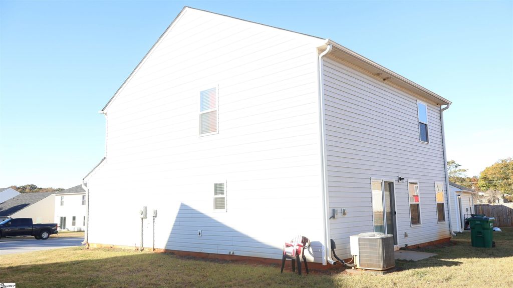717 Tacoma Trl, Spartanburg, SC - View 2