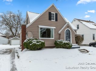 127 W 21st St, Holland, MI 49423